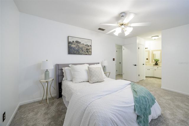 8476 NW 37TH DRIVE, Gainesville, FL 32653