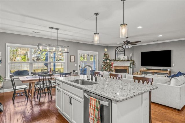 8043 Slugger Way, Chattanooga, TN 37421