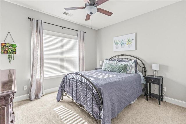 8043 Slugger Way, Chattanooga, TN 37421