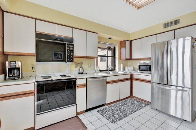 16913 Waterbend Drive 162, Jupiter, FL 33477