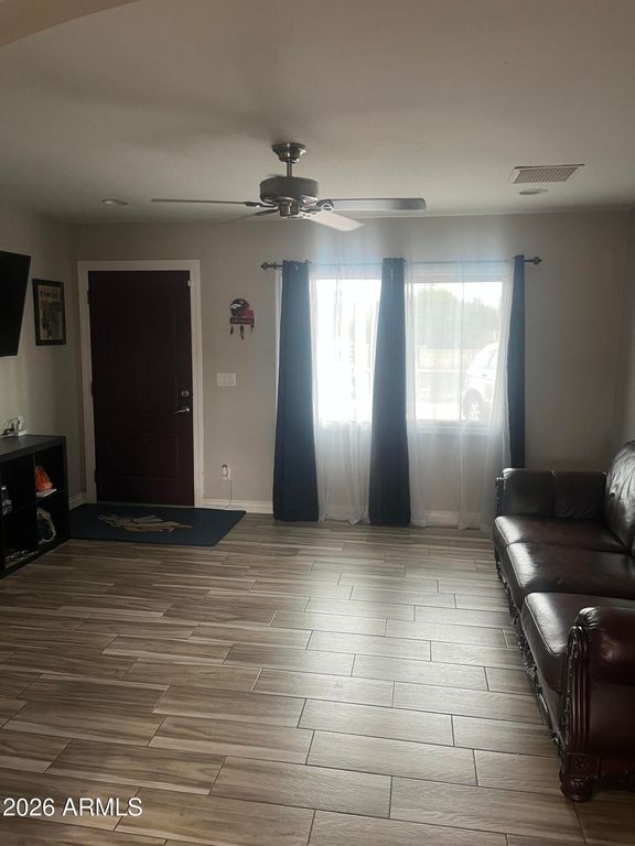 8226 W MONTECITO Avenue, Phoenix, AZ 85033