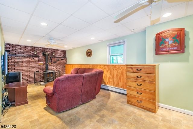 325 Conklintown rd, Ringwood Boro, NJ 07456
