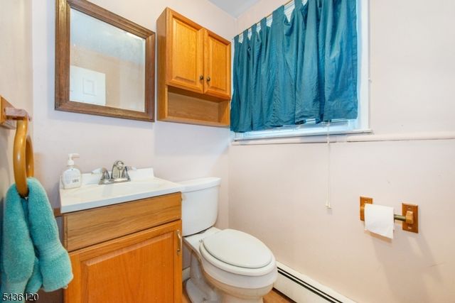 325 Conklintown rd, Ringwood Boro, NJ 07456