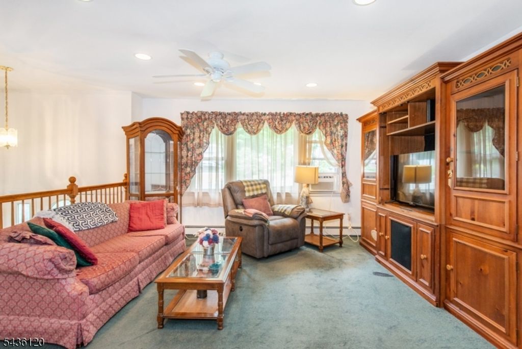325 Conklintown rd, Ringwood Boro, NJ 07456 — photo 4