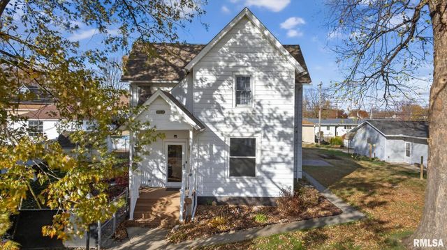 919 9TH Avenue, Fulton, IL 61252