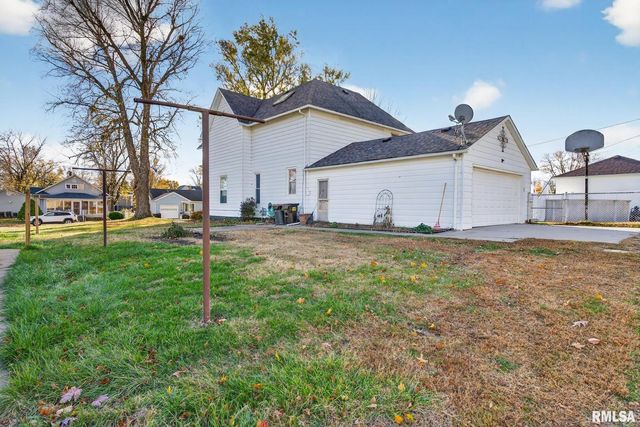 919 9TH Avenue, Fulton, IL 61252