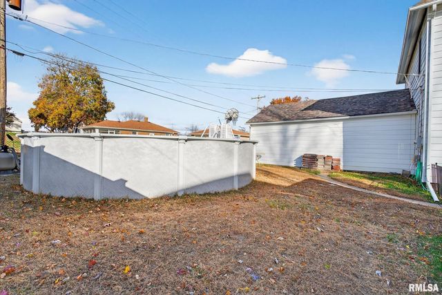 919 9TH Avenue, Fulton, IL 61252