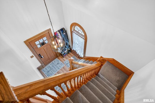 919 9TH Avenue, Fulton, IL 61252