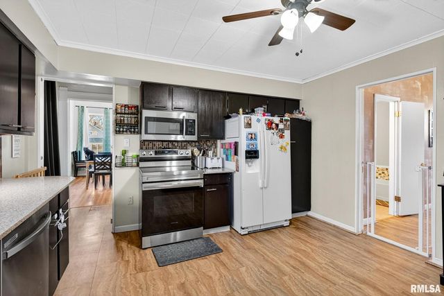 919 9TH Avenue, Fulton, IL 61252