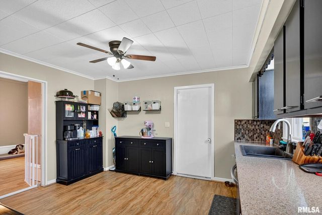 919 9TH Avenue, Fulton, IL 61252