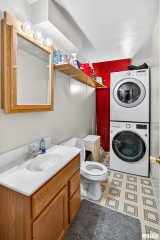 919 9TH Avenue, Fulton, IL 61252