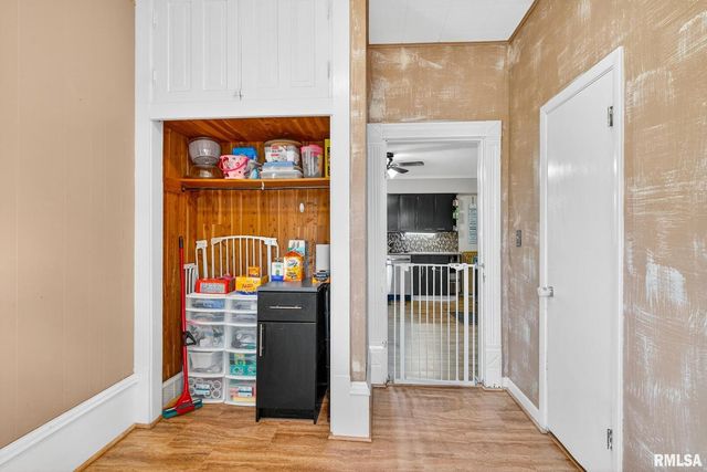 919 9TH Avenue, Fulton, IL 61252