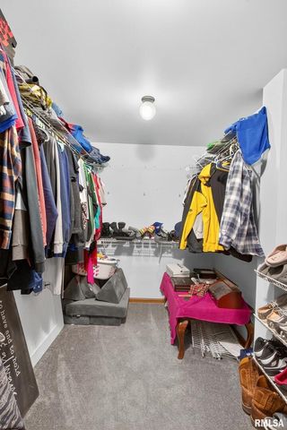 919 9TH Avenue, Fulton, IL 61252