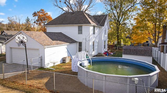 919 9TH Avenue, Fulton, IL 61252