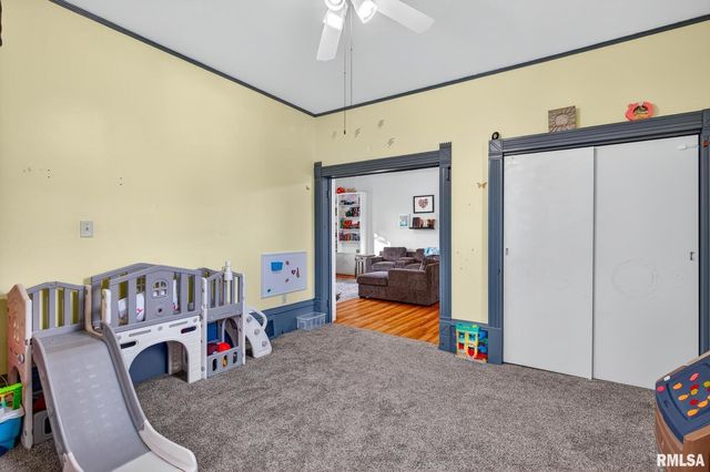 919 9TH Avenue, Fulton, IL 61252