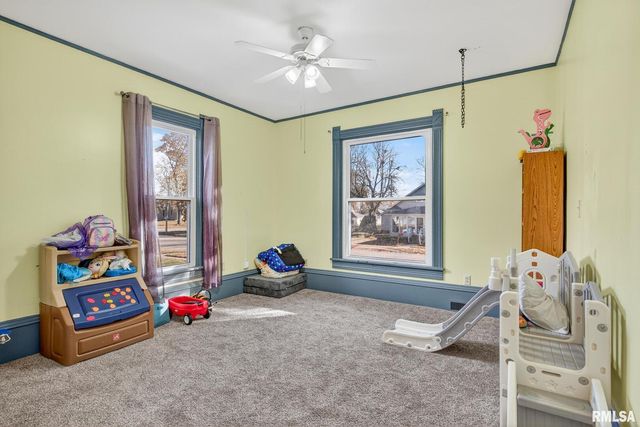 919 9TH Avenue, Fulton, IL 61252