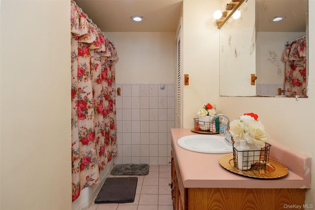 6 Poplar Street, Poughkeepsie, NY 12601