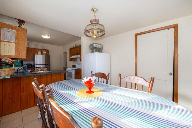 6 Poplar Street, Poughkeepsie, NY 12601