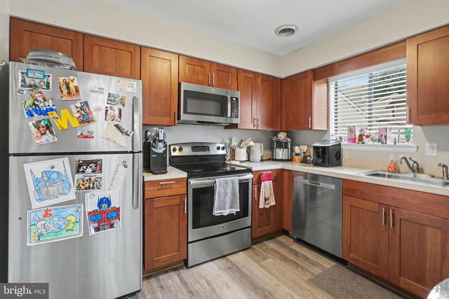 223 LEE CT, Enola, PA 17025