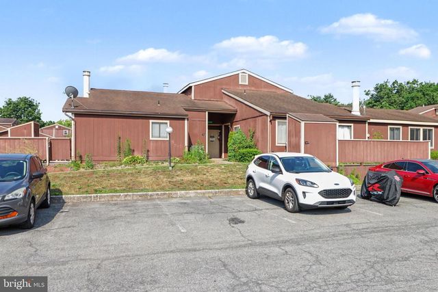 223 LEE CT, Enola, PA 17025