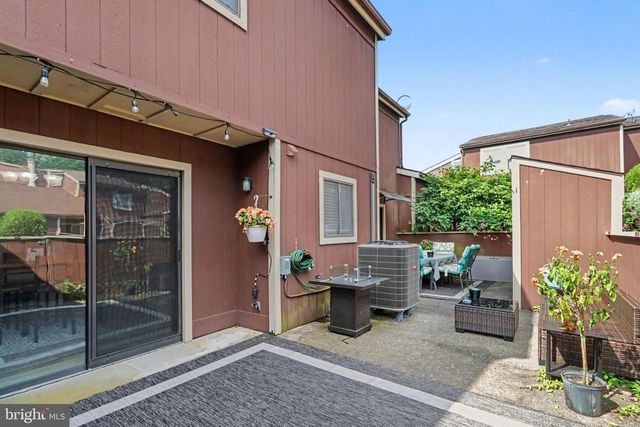 223 LEE CT, Enola, PA 17025