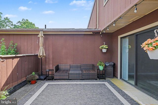 223 LEE CT, Enola, PA 17025