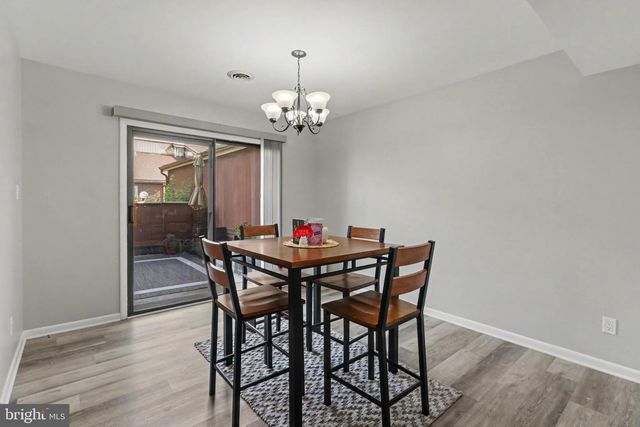 223 LEE CT, Enola, PA 17025