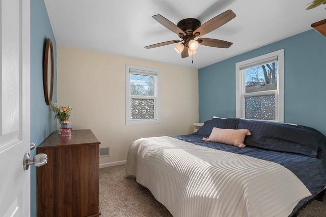 831 SUNNY LANE, Green Bay, WI 54304