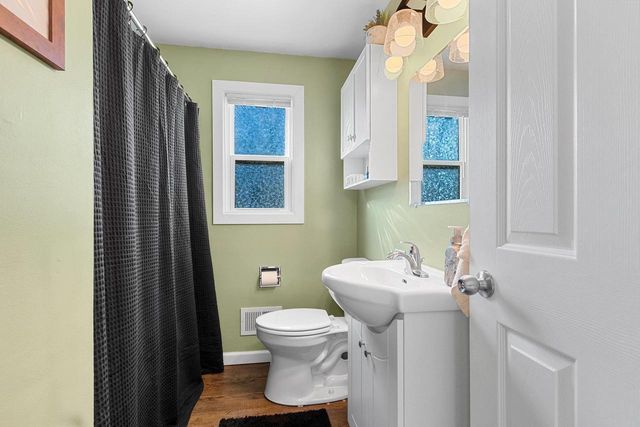 831 SUNNY LANE, Green Bay, WI 54304