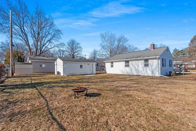 831 SUNNY LANE, Green Bay, WI 54304