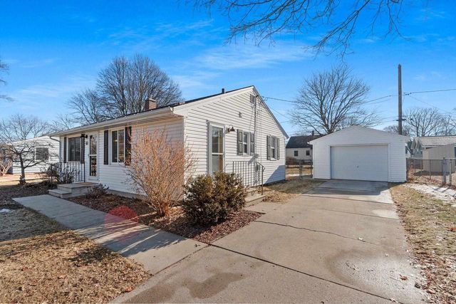 831 SUNNY LANE, Green Bay, WI 54304