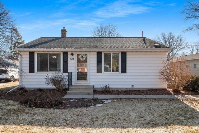 831 SUNNY LANE, Green Bay, WI 54304