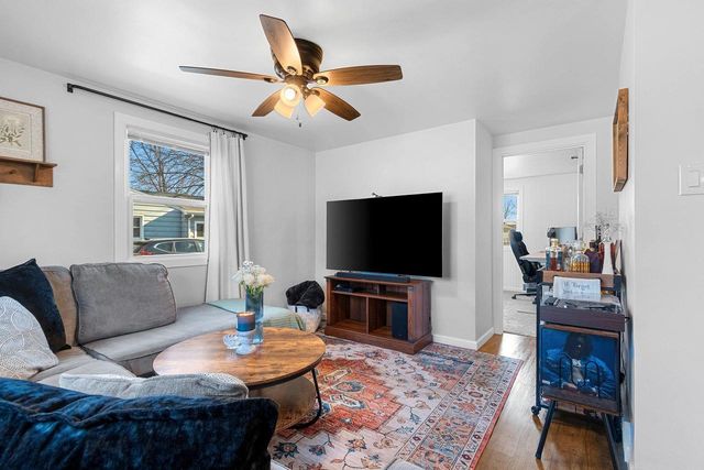 831 SUNNY LANE, Green Bay, WI 54304