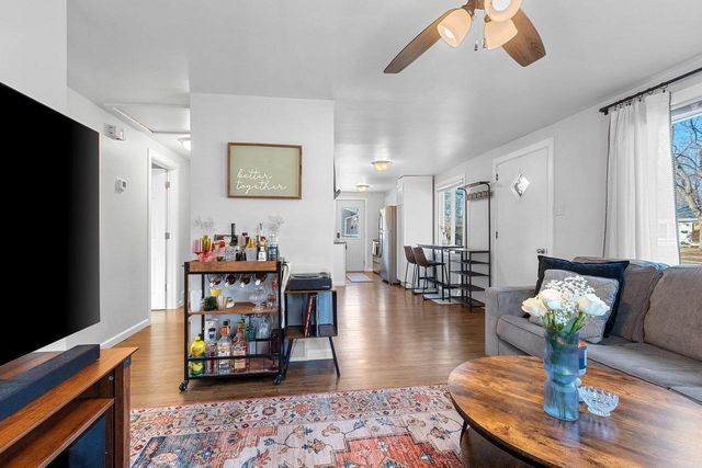 831 SUNNY LANE, Green Bay, WI 54304