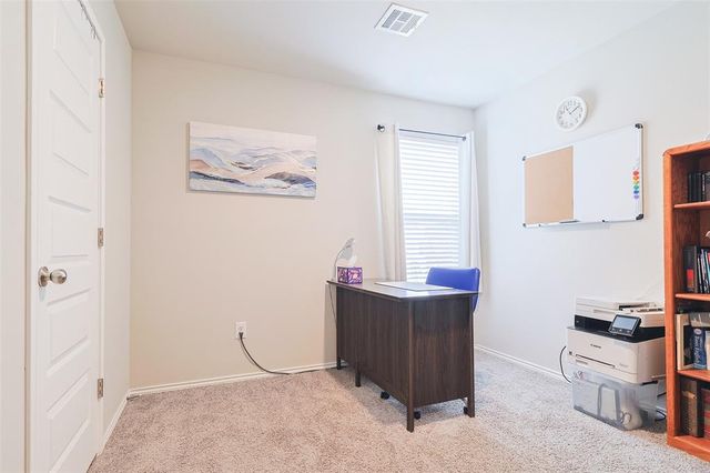 9812 Saddle Drive, Yukon, OK 73099