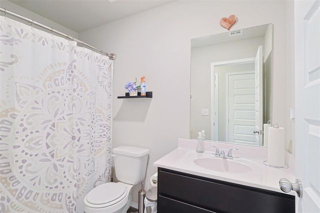 9812 Saddle Drive, Yukon, OK 73099