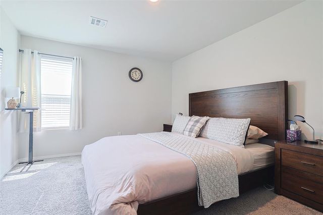 9812 Saddle Drive, Yukon, OK 73099