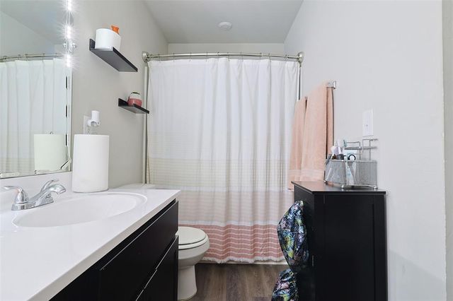 9812 Saddle Drive, Yukon, OK 73099