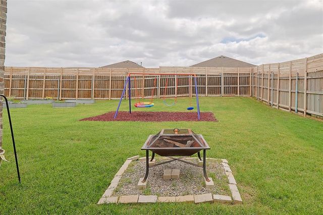 9812 Saddle Drive, Yukon, OK 73099