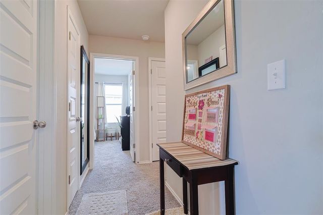 9812 Saddle Drive, Yukon, OK 73099
