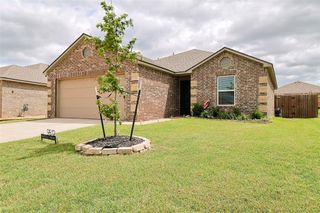 9812 Saddle Drive, Yukon, OK 73099