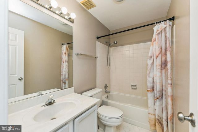 12220 TILDENWOOD DR, Rockville, MD 20852
