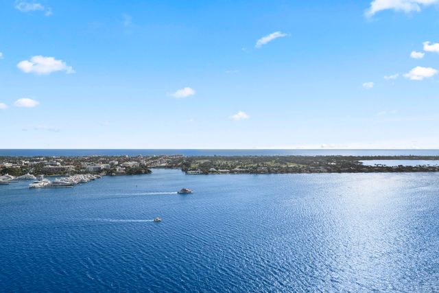 200 Arkona Court 2203, West Palm Beach, FL 33401