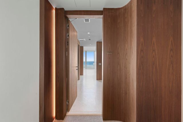 200 Arkona Court 2203, West Palm Beach, FL 33401