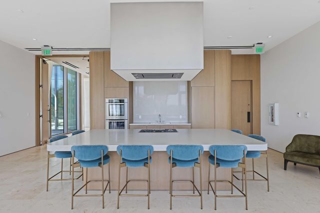 200 Arkona Court 2203, West Palm Beach, FL 33401