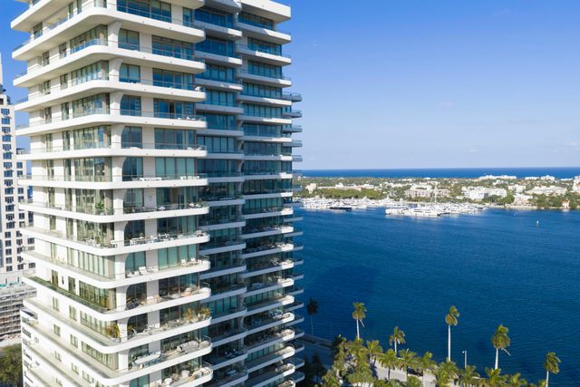 200 Arkona Court 2203, West Palm Beach, FL 33401