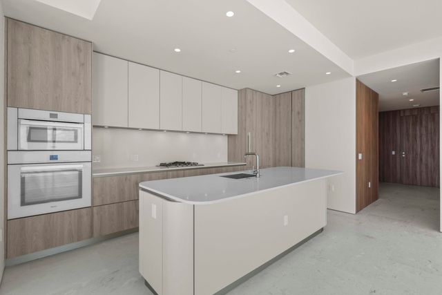 200 Arkona Court 2203, West Palm Beach, FL 33401