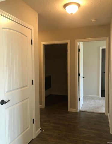 1560 Glen Hollow Drive, Fort Wayne, IN 46814