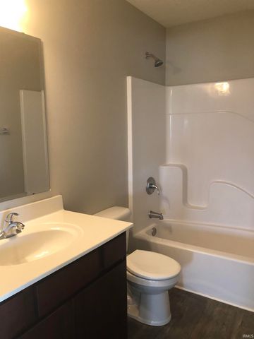 1560 Glen Hollow Drive, Fort Wayne, IN 46814