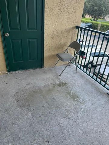 927 Riverside Drive 326, Coral Springs, FL 33071
